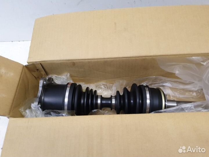 Приводной вал Toyota Hiace 1 1995-2010