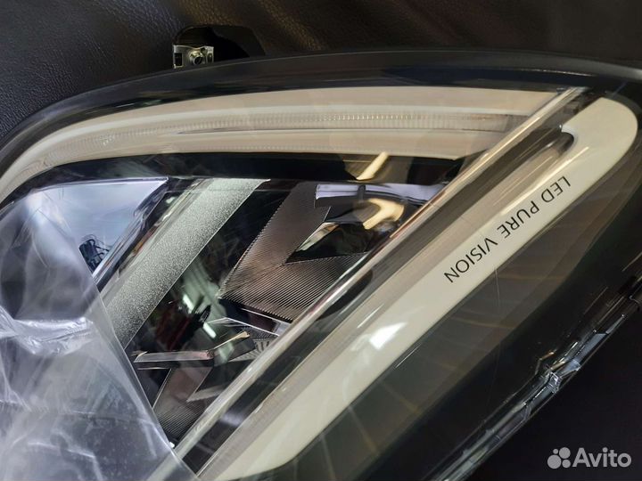 Фара Рено Аркана Arkana лев прав