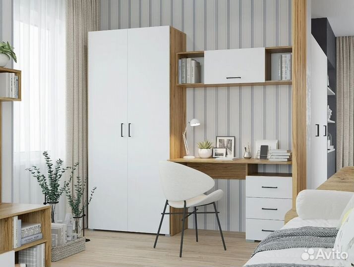 Стол письменный с ящиками новый