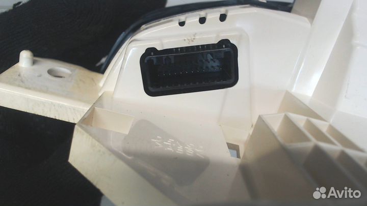 Дисплей компьютера Toyota Venza, 2011