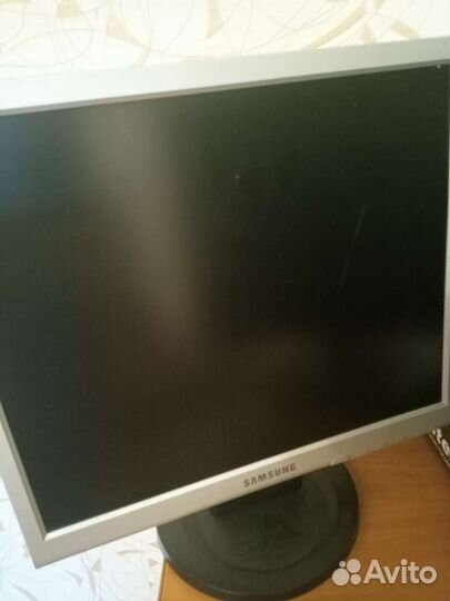 Samsung syncmaster 720n