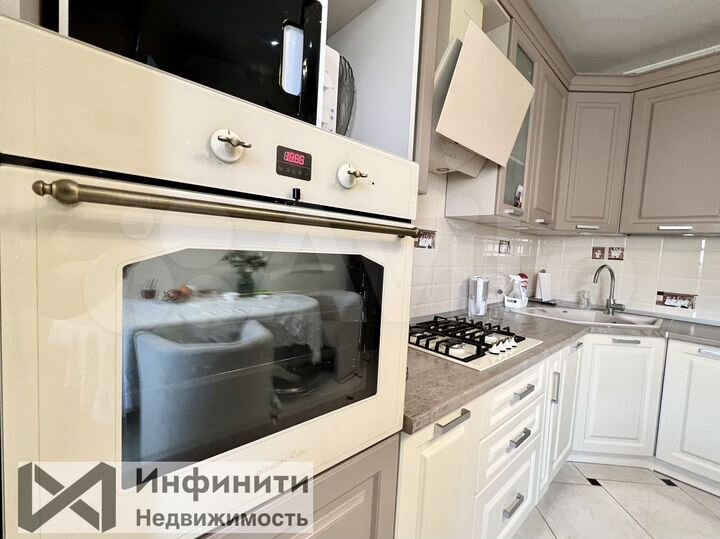 3-к. квартира, 84 м², 9/10 эт.