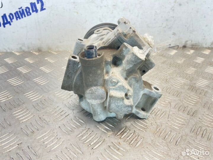 Компрессор кондиционера Toyota Corolla ZRE151L