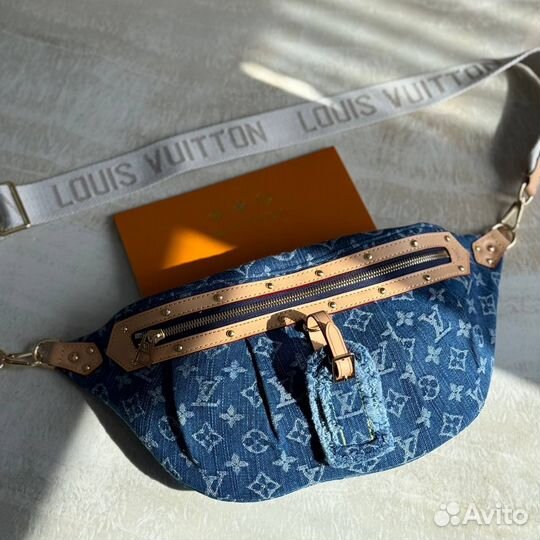 Нагрудная сумка женская Louis Vuitton поясная