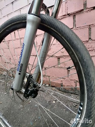 Велосипед GT avalanche 2.0