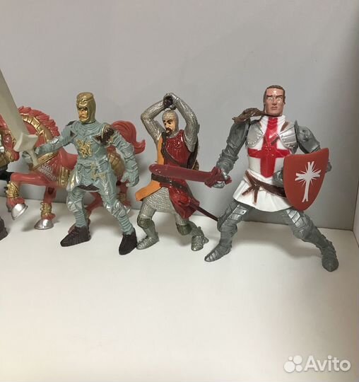 Рыцари солдатики кони игрушки для мальчика