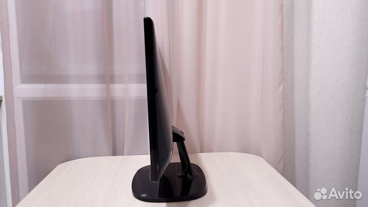 Монитор LG 21,5