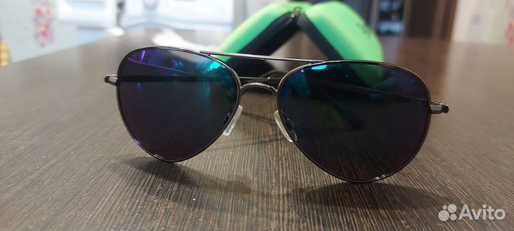 Солнечные очки polaroid