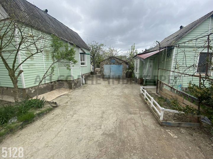 Дом 64,9 м² на участке 6,6 сот.