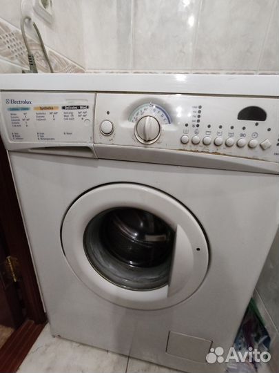 Стиральная машина Electrolux на запчасти ремонт