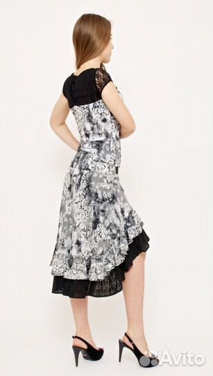 Юбка Anna Rachele. Черно-белая с черным шитьем вни