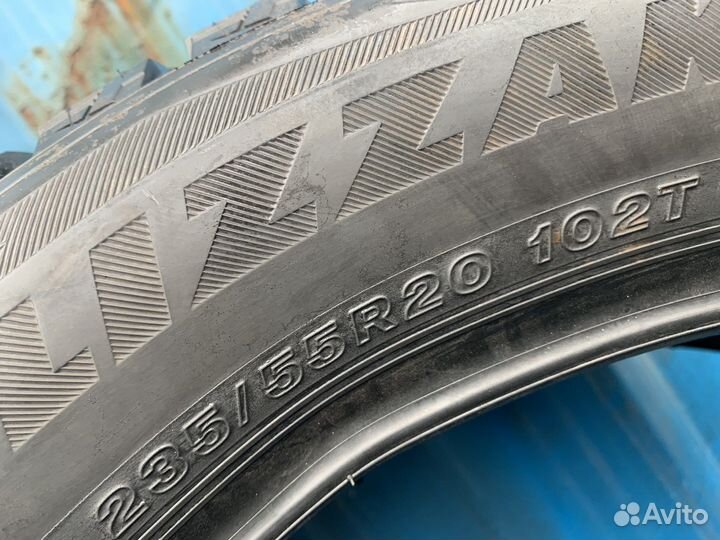 Bridgestone Blizzak DM-V2 235/55 R20