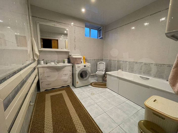 Дом 400 м² на участке 6 сот.