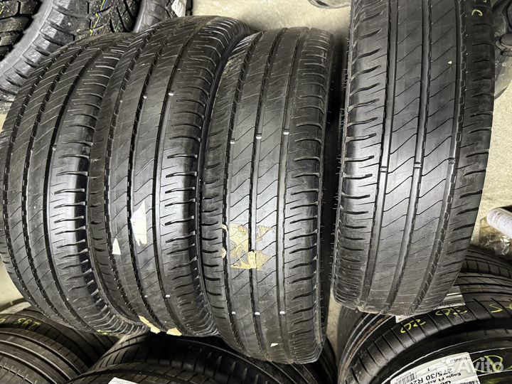 Michelin Agilis 3 225/75 R16C 118R