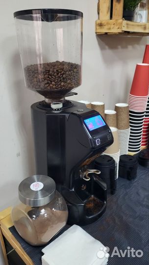 Кофемашина nuova simonelli