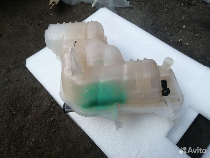 Расширительный бачок Range Rover Sport 2 L494 L405