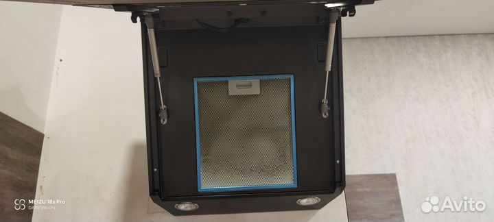 Вытяжка наклонная 60см Elica StripeWH/A/60/LX