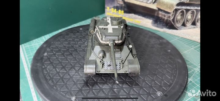 Танк Т-34-85