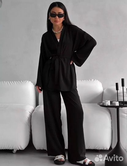 Костюм женский