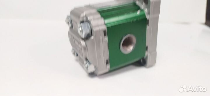 Шестеренный насос Vivoil X1P2002fbba