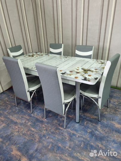 Кухонный стол и стулья 6 шт