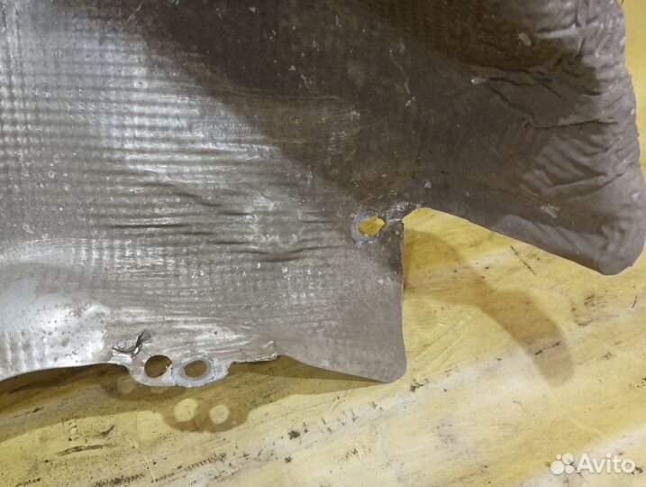 Тепловой экран Audi A4 B9 2015 Ауди а 4