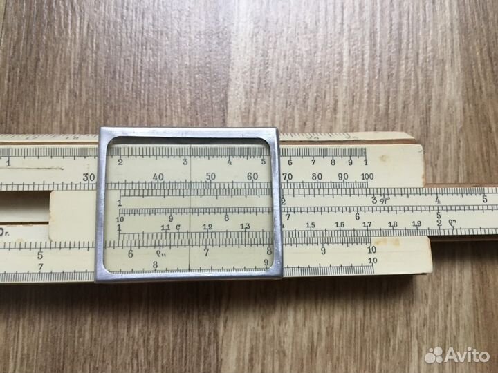Продаю логарифмическую линейку