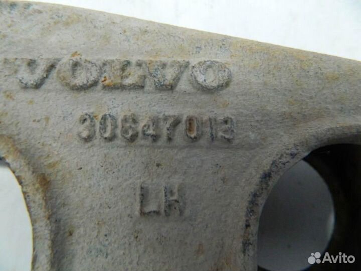 Рычаг задний нижний левый для Volvo XC70 1 Cross C