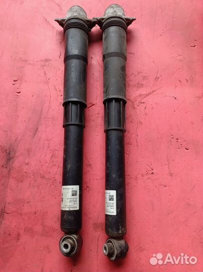 Амортизатор задний Volkswagen Teramont