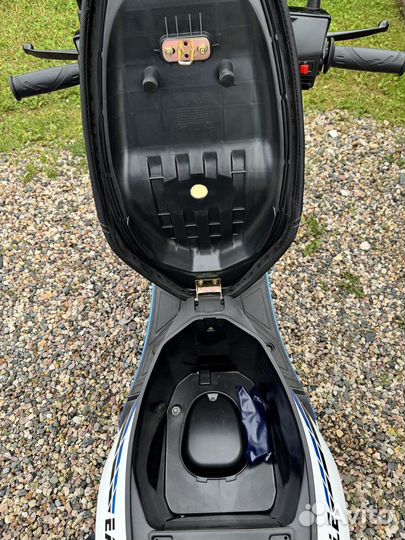 Продаю Скутер Eagle 50