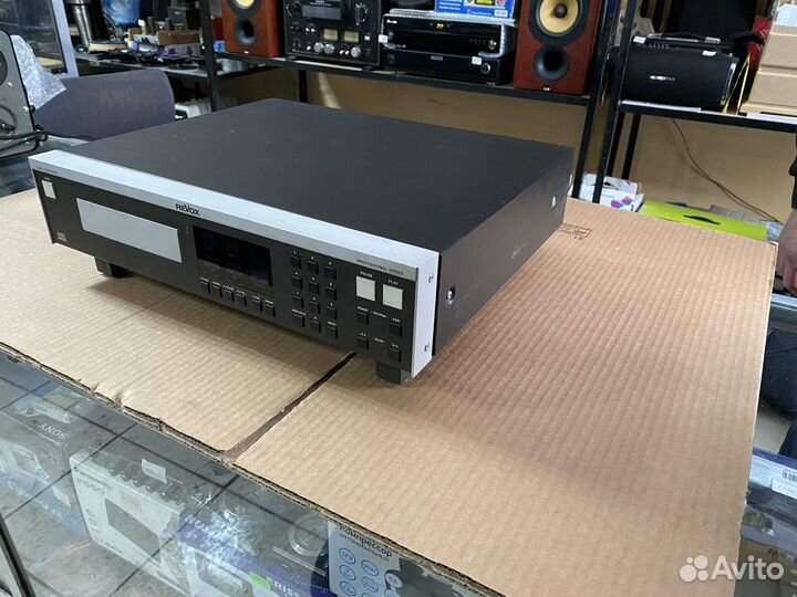 CD плеер ReVox C-221