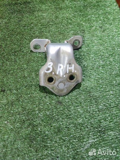 Петля двери задняя правая Hyundai Sonata