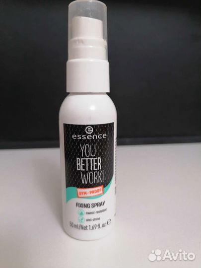 Спрей для фиксации макияжа Essence