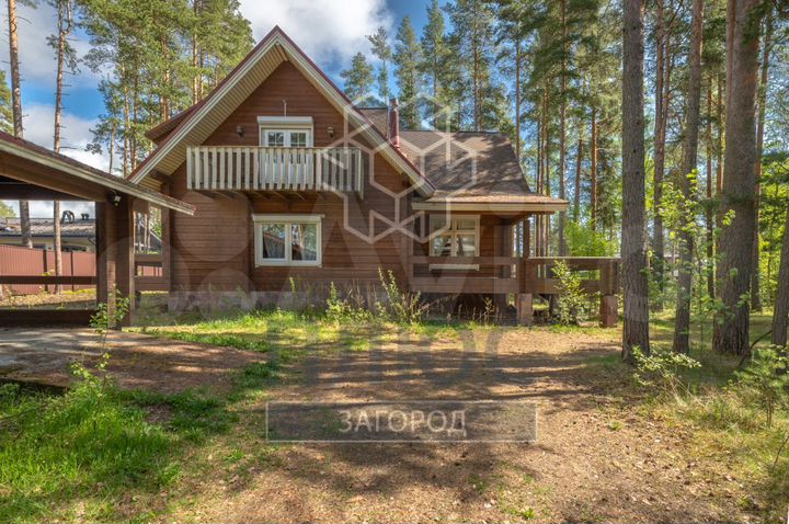 Дом 220 м² на участке 21 сот.