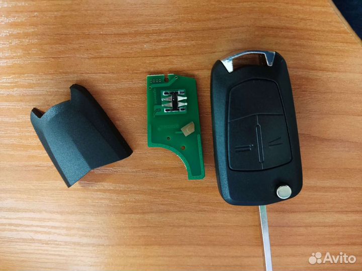 Выкидной ключ Opel Astra H, Zafira B ID46 PCF7941