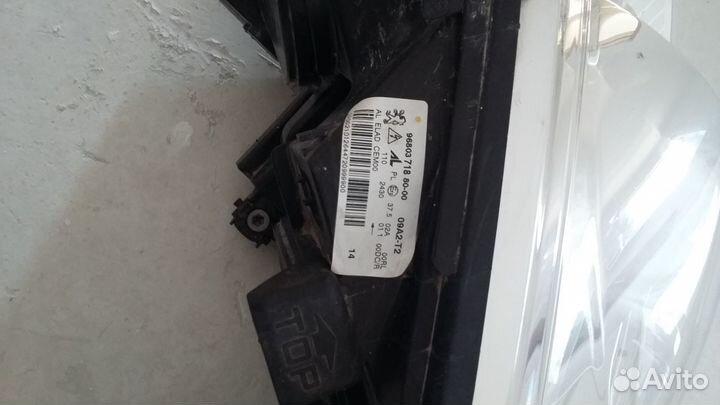 Фара правая Peugeot RCZ