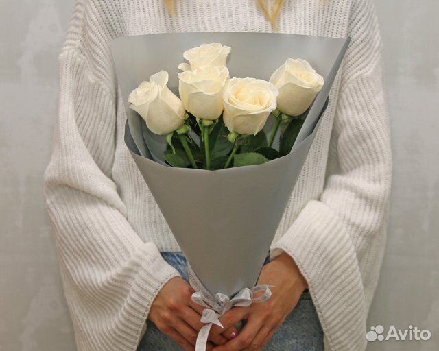 Букет из 5 белых роз premium 40-50 см (Эквадор)