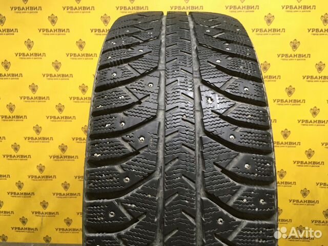 Bridgestone Ice Cruiser 7000 215/45 R17 87T