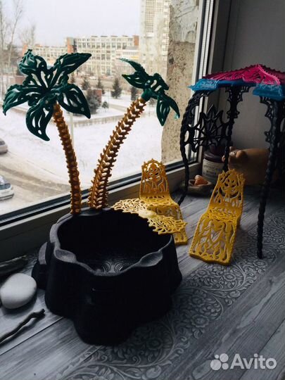 Набор монстр хай: джакузи и шатёр с шезлонгами