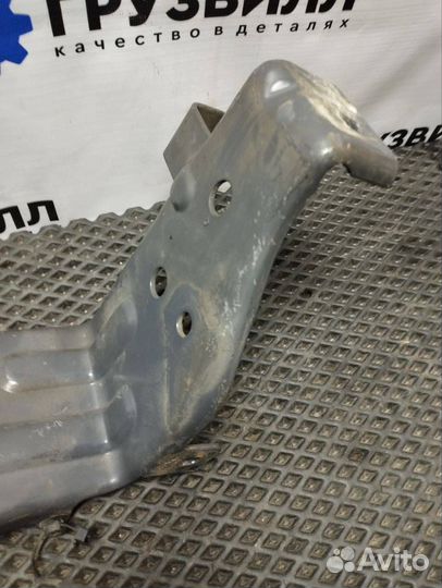 Крепление фары (кронштейн фары) правой Volvo FH4