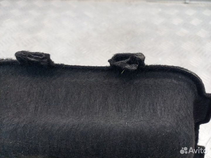 Обшивка багажника левая Land Rover Freelander 2