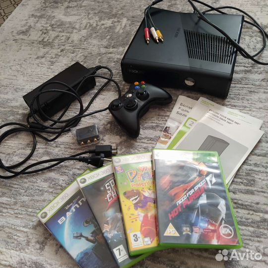 Игровая приставка Microsoft Xbox 360S, Model 1439