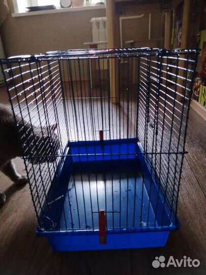 Большая клетка для птиц