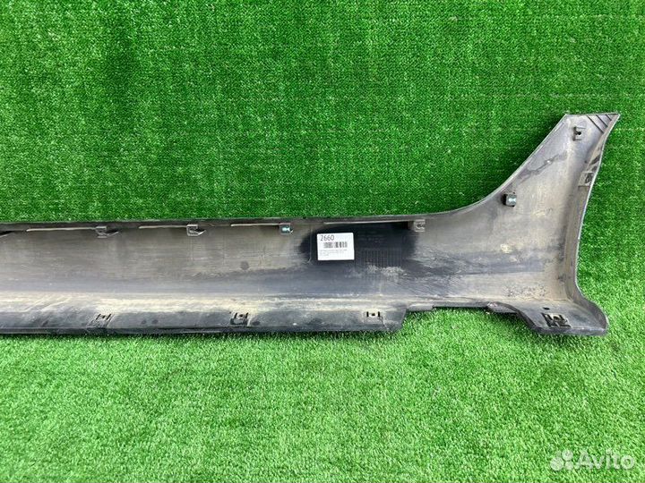 Накладка на порог наружная правая Hyundai Tucson