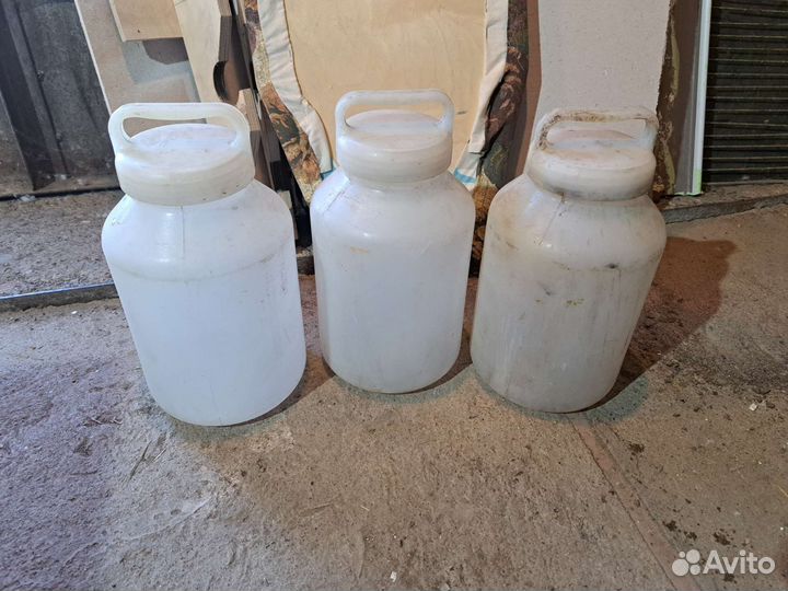 Емкость пластиковая 4л