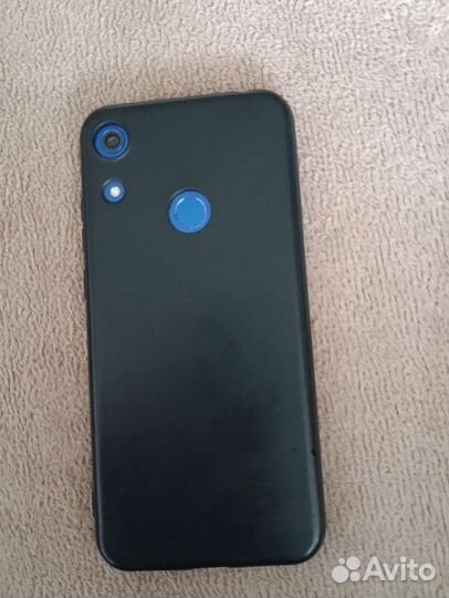 Телефон Huawei y6s