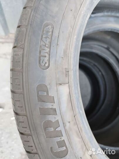 Goodyear EfficientGrip SUV 4x4 225/55 R19