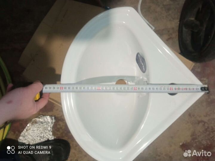 Умывальник угловой