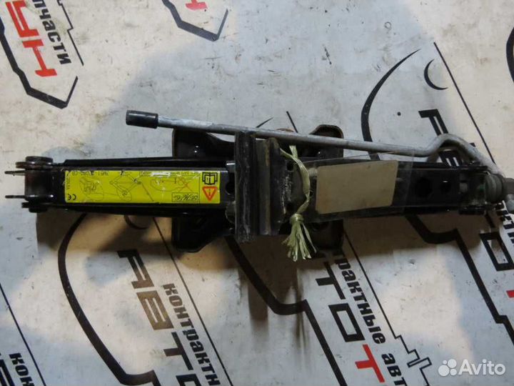 Домкрат peugeot renault citroen В ассортименте