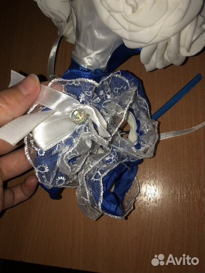 Свадебный букет невесты и подвязка